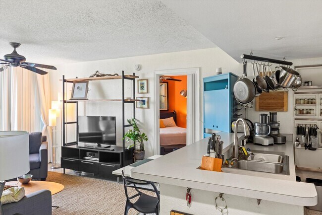 Foto del edificio - 3635 Seaside Dr