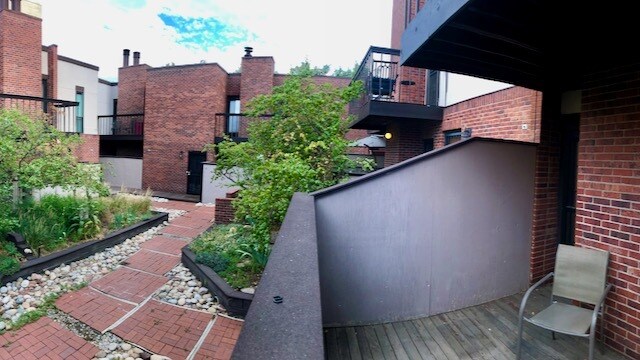 1st floor balcony - 899 N Pearl St