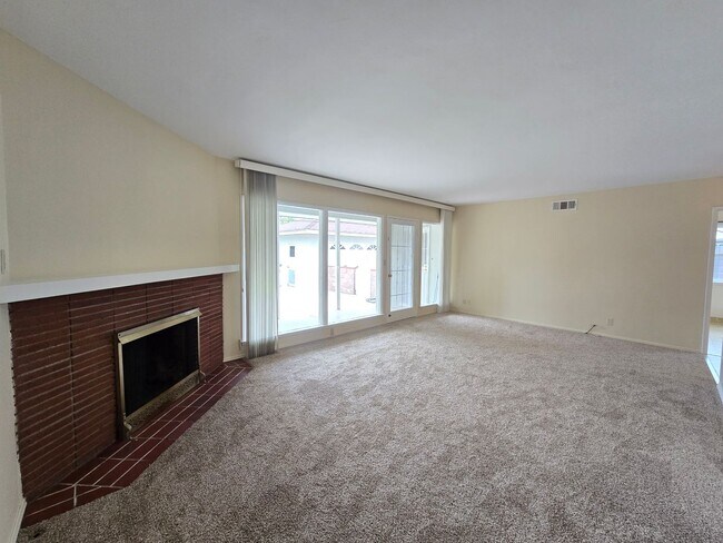 Foto del edificio - Charming Single Story Home