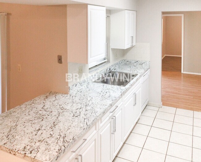 Foto del edificio - 11206 Fiddlewood Dr