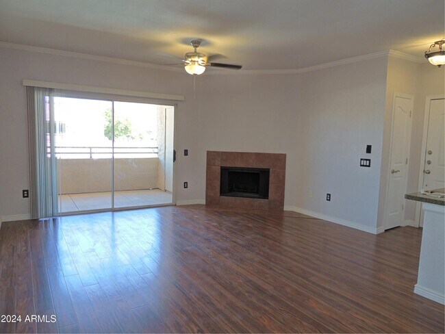 Building Photo - 16013 S Desert Foothills Pkwy