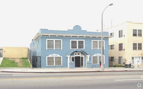 Primary Photo - 1448 W 3rd St