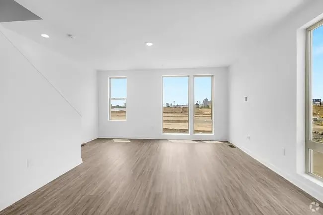 Building Photo - 3001 Schirra Ln