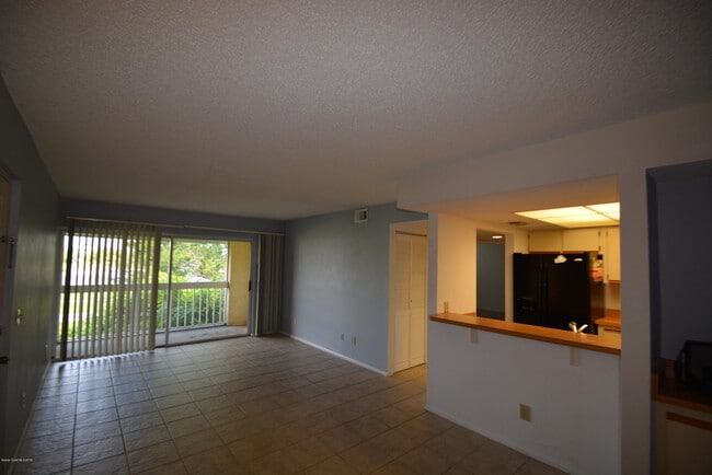 Building Photo - 915 Sonesta Ave NE