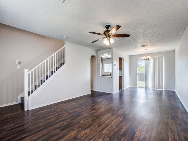 Building Photo - 9706 Highland Creek