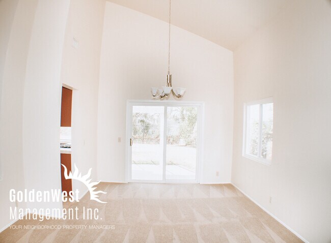 Building Photo - 12542 Darkwood Rd