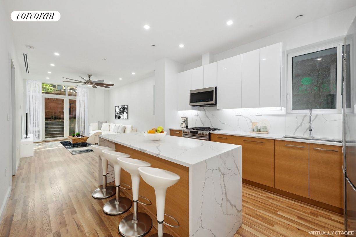 Foto principal - 309 Ocean Pkwy