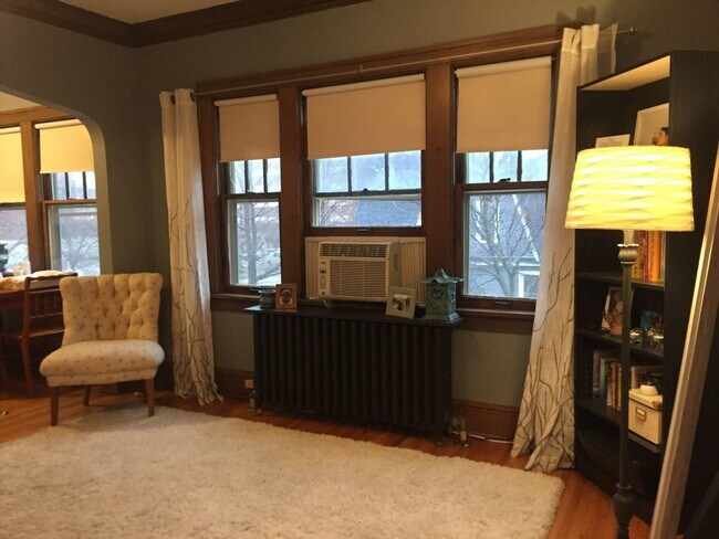 Foto del edificio - 3654 Bryant