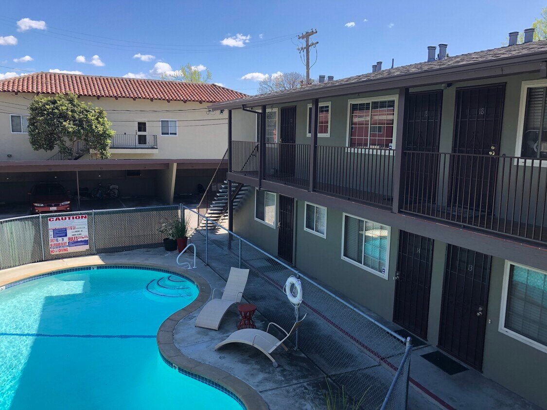 Foto principal - 1428 Reeve St