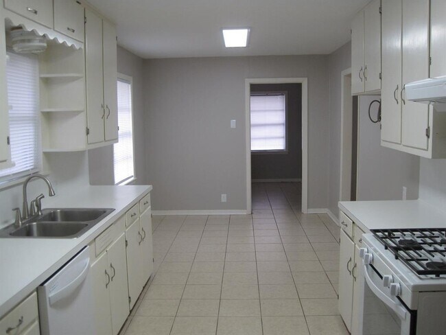 Foto del edificio - 1124 Lawrence St