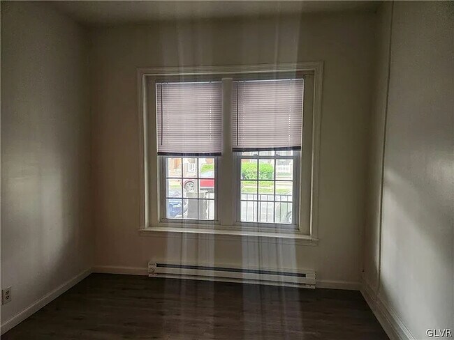 Foto del edificio - 519 N 11th St