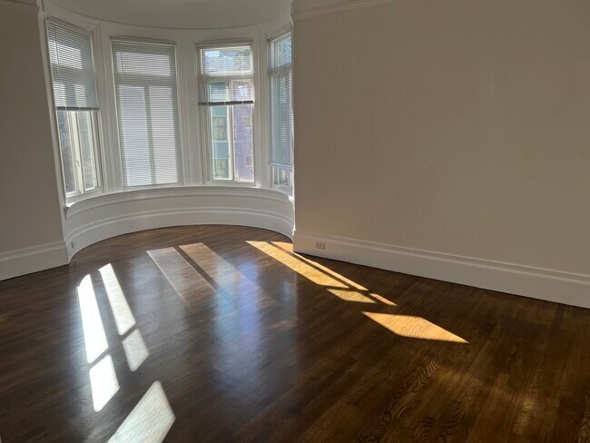 Foto del edificio - 1694 Green St