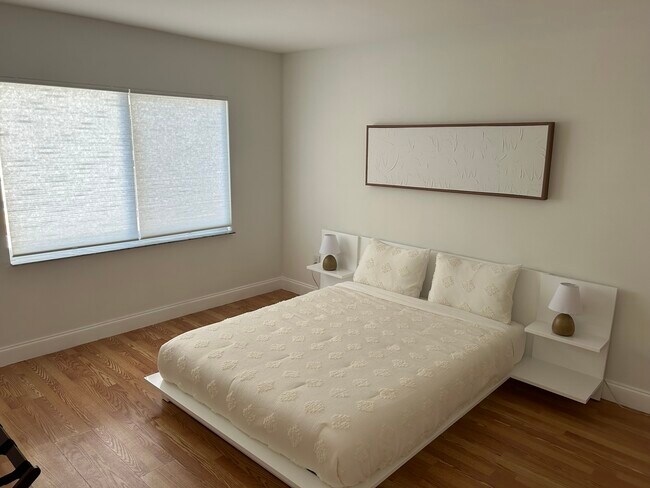 Building Photo - 200 178th Dr