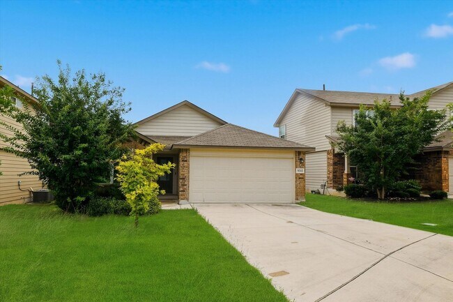 Foto del edificio - $300 off first full month!