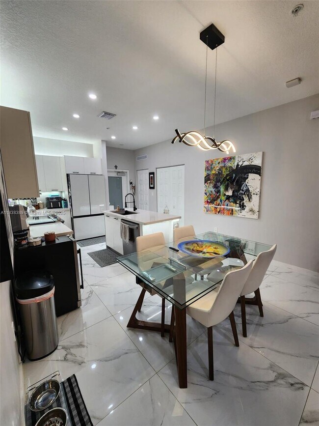 Foto del edificio - 8363 NW 41st St