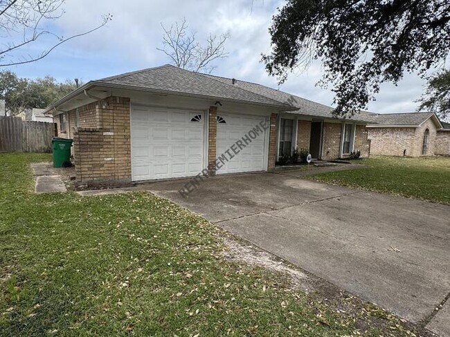 Building Photo - 1404 Cactus St