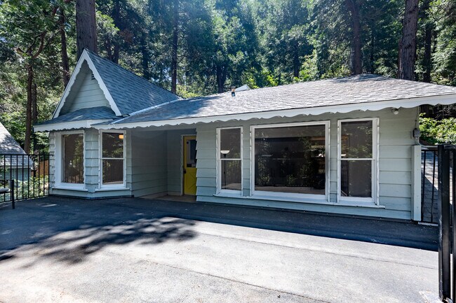 Building Photo - 23711 Bowl Rd