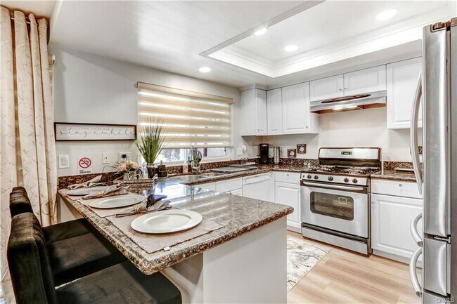 Foto del edificio - 16172 Quartz St