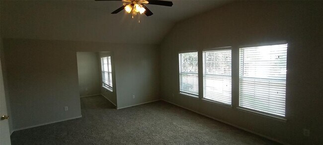 Building Photo - 14614 Sweetwater View Dr