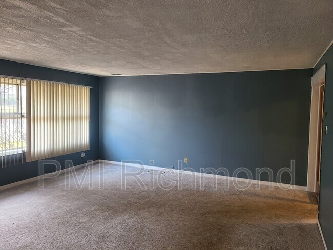 Foto del edificio - 1314 Andover Rd