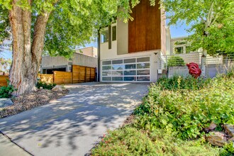 Building Photo - 414 Harrison St