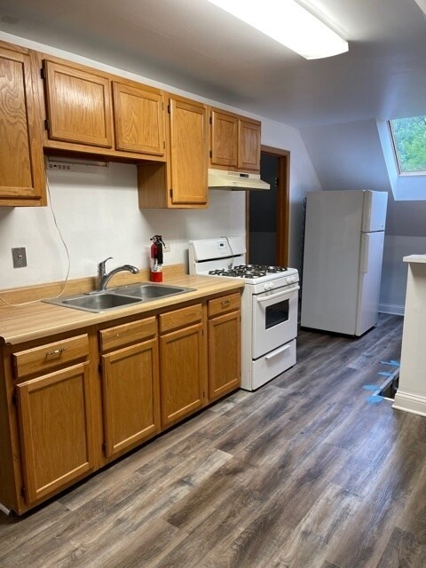 Foto del edificio - 4634 N Kennicott Ave