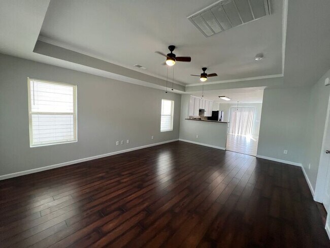 Building Photo - 222 Bermuda Lakes Dr