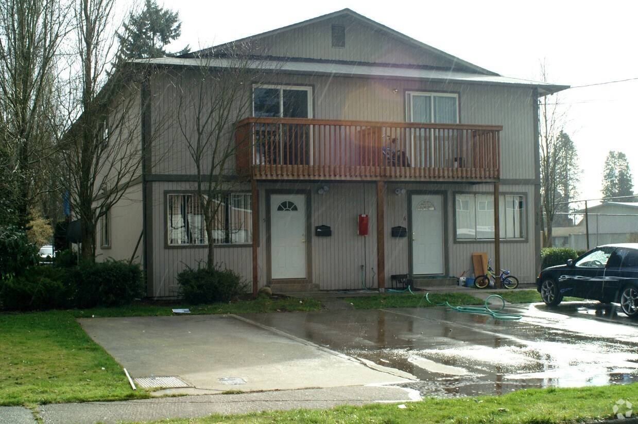 Foto del edificio - Housing Hope Woods Creek