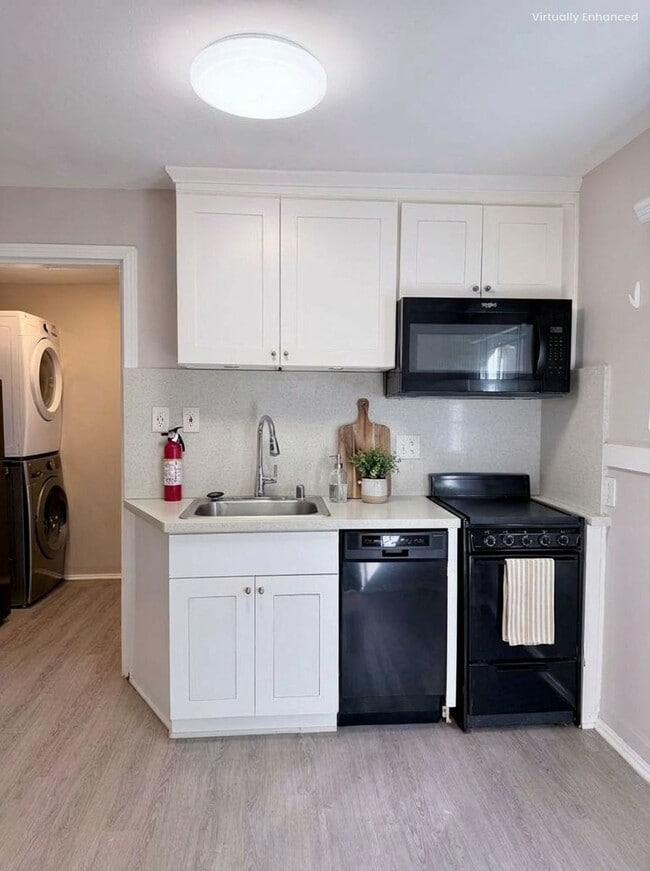 Foto del edificio - 1542 E Woodbury Rd