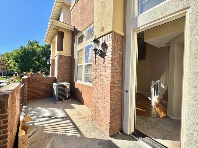 Foto del edificio - 623 W. First Street, Claremont, CA 91711