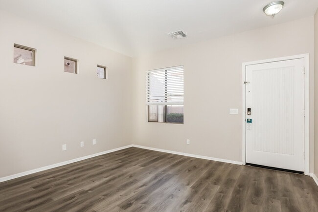 Foto del edificio - 7506 S 14th St