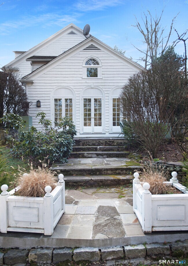Foto del edificio - 1709 Newfield Ave