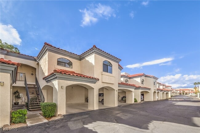 Building Photo - 8455 W Sahara Ave