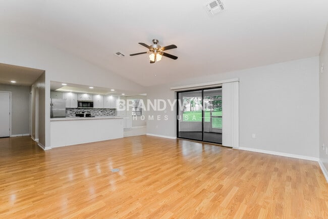 Building Photo - NEW Lower Rental Rate Leasing Special: Mar...
