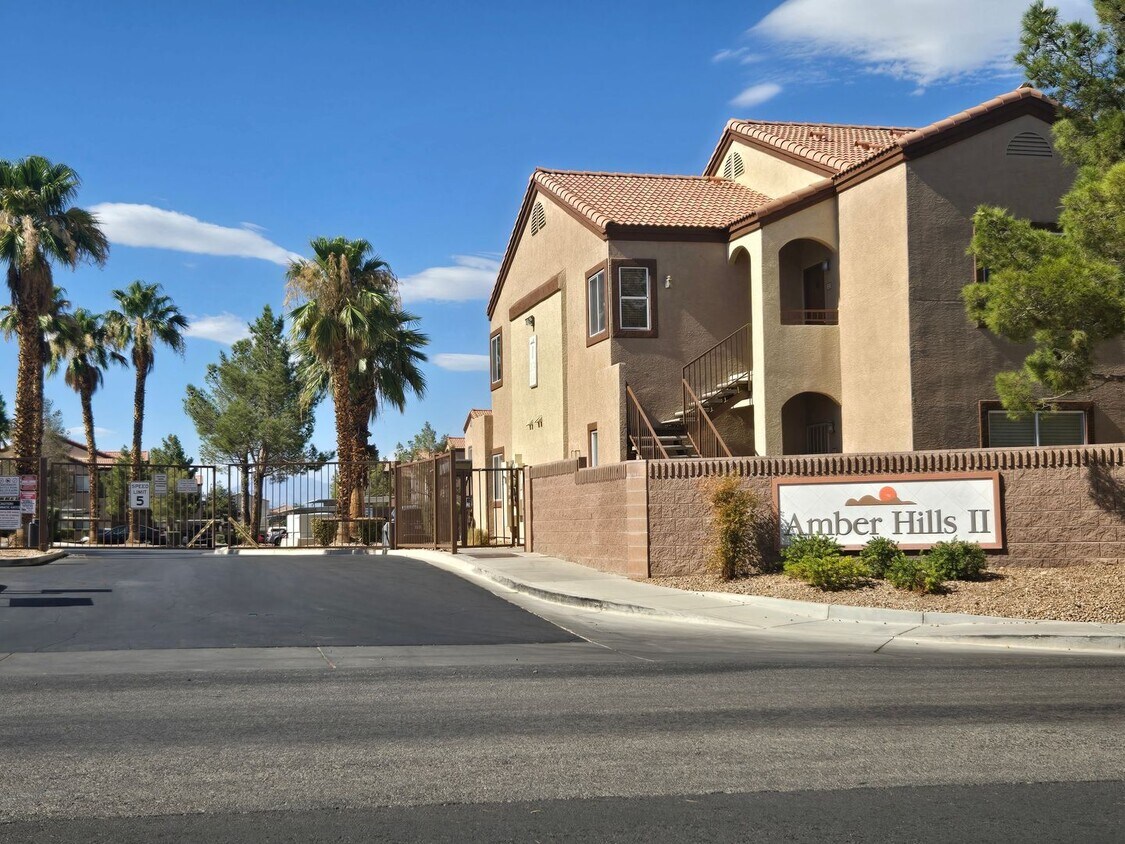 Primary Photo - 9580 W Reno Ave