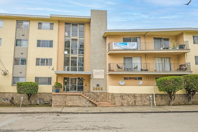 Front - 2945 McClure St