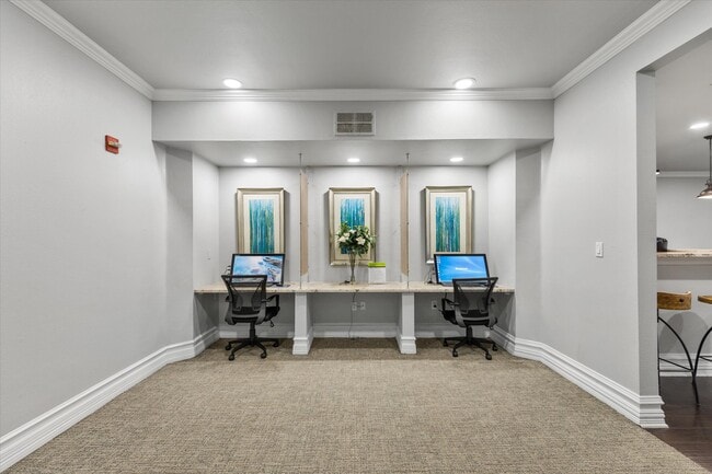 Centro de negocios - 7900 at Park Central