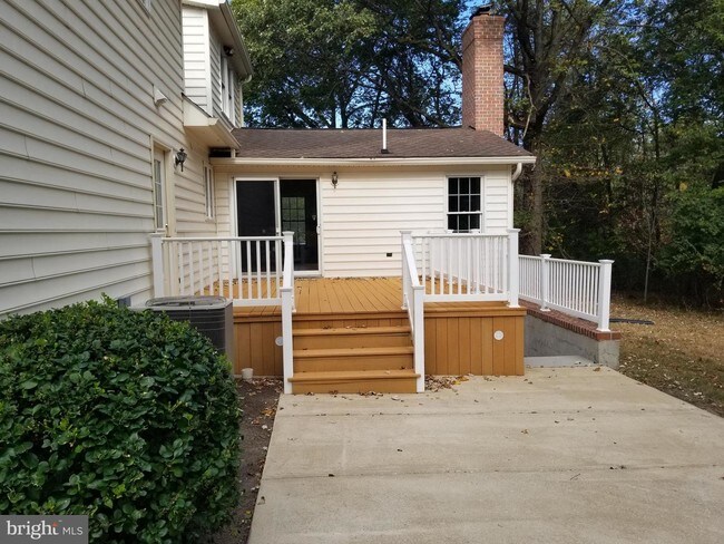 Foto del edificio - 8361 Brock Bridge Rd