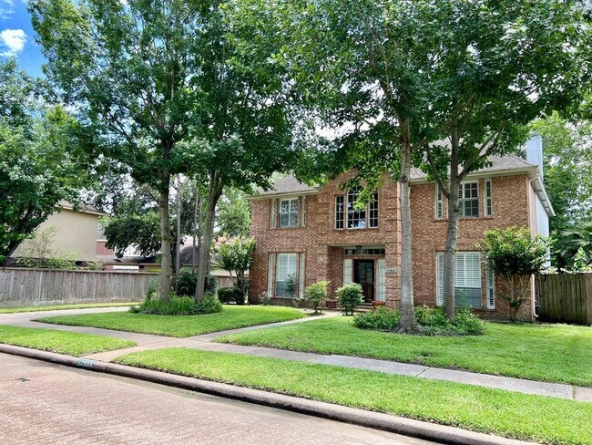 Foto del edificio - 12803 Birch Falls Rd