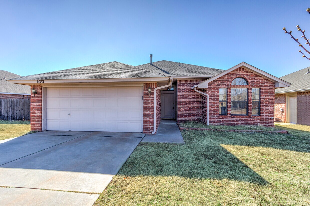 8717 Woodbend Dr, Oklahoma City, OK 73135 House for Rent in Oklahoma