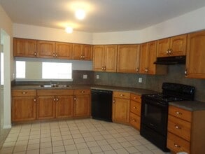 Building Photo - 8402 Lone Bridge Ln