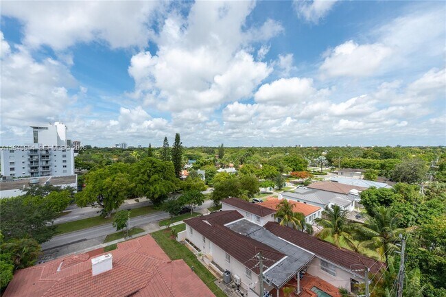 Foto del edificio - 1420 Brickell Bay Dr
