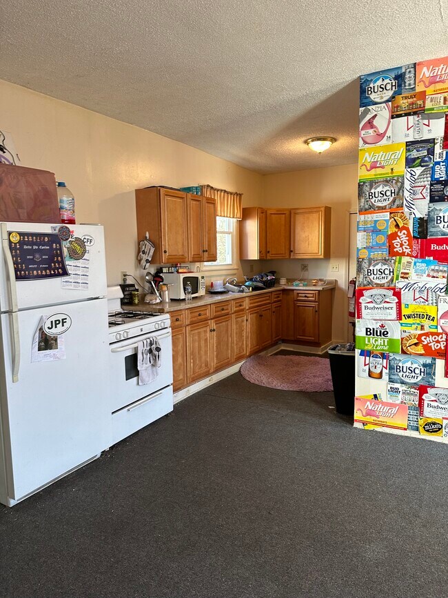 Foto del edificio - 108 Temple St