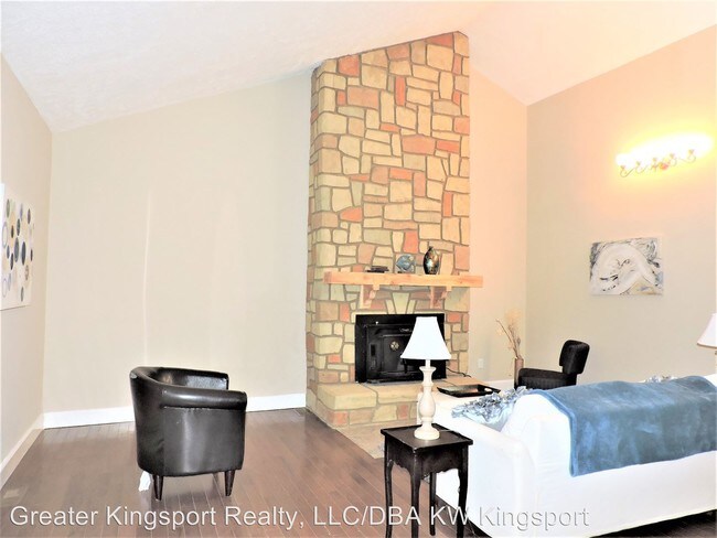 Building Photo - 5 br, 3.5 bath House - 539 Terrace Lake Dr