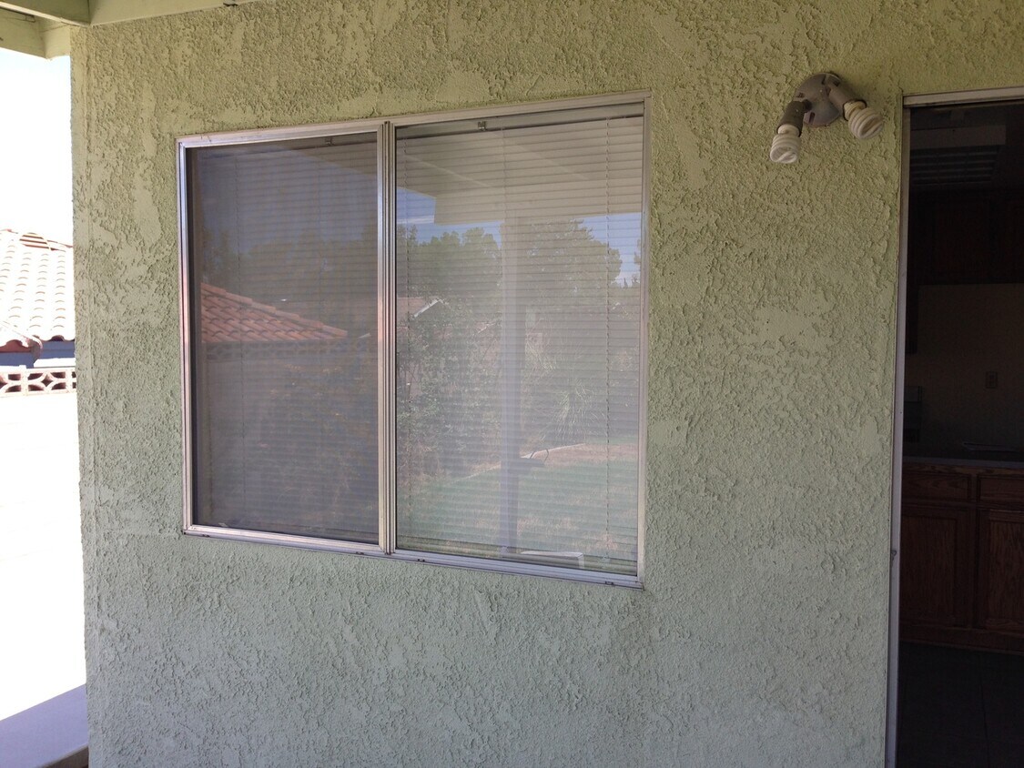 42109 47th St W, Quartz Hill, CA 93536 House Rental in Quartz Hill