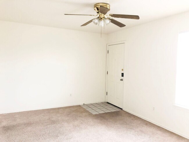 Building Photo - 1504 Windward Dr