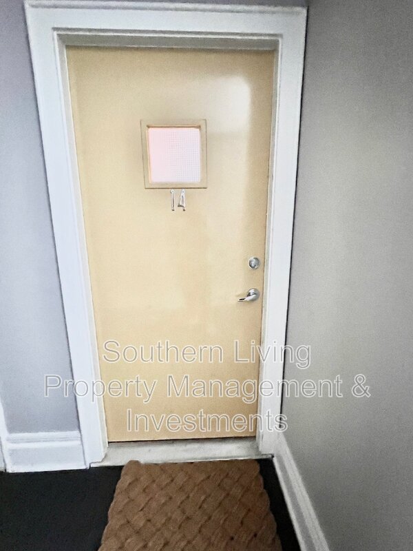 Foto del edificio - 404 N Laurel Ave