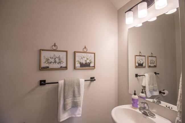 Interior Photo - Gateway Court Townhomes - Shakopee, MN