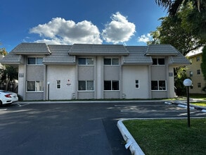 Building Photo - 3269 NW 102nd Terrace