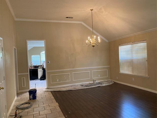 Building Photo - 2400 Keystone Dr